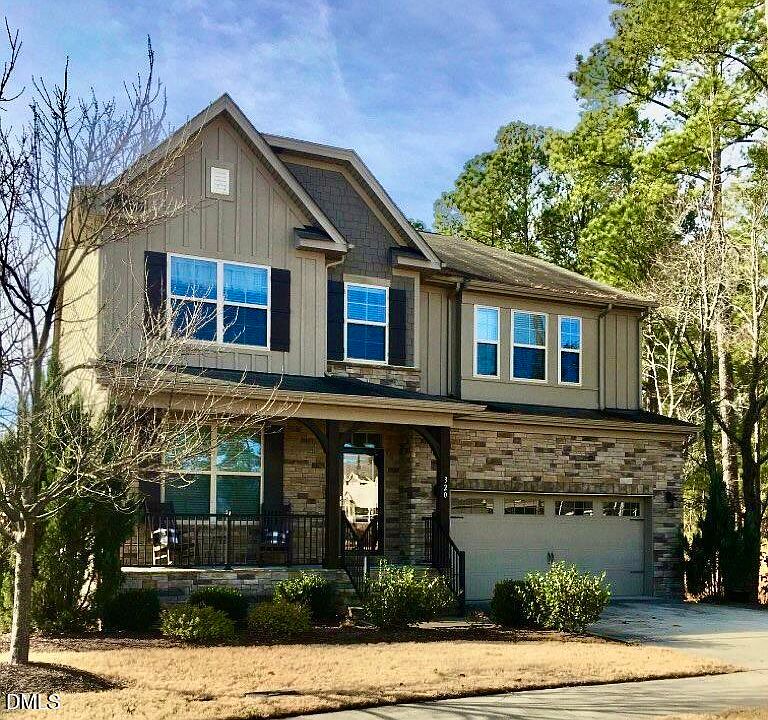 1st image of 320 Kinney Glenn Ct