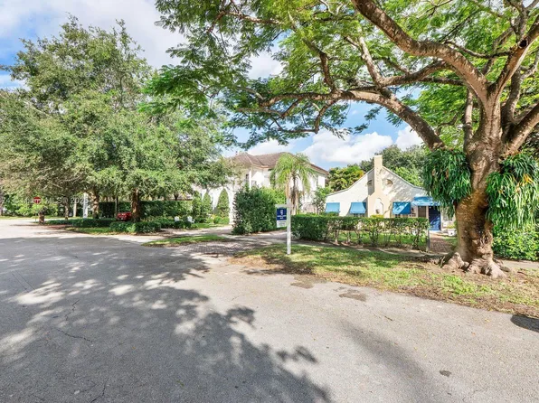 909 SE 5th Ct, Fort Lauderdale, FL 33301