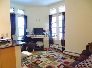 195 Commonwealth Ave APT 3, Boston, MA 02116