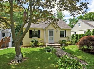 1365 Weaver St, Scarsdale, NY 10583