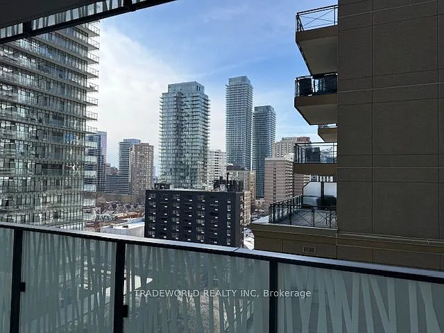 42 Charles St E #1205 — Photo 10
