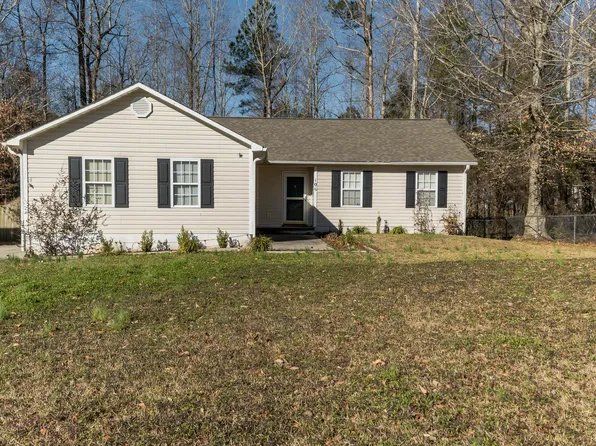 106 Waterfall Dr, Jacksonville, NC 28540