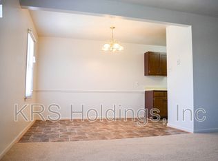 7746 Colonial Point Ln #27-B, Gloucester Pt, VA 23062