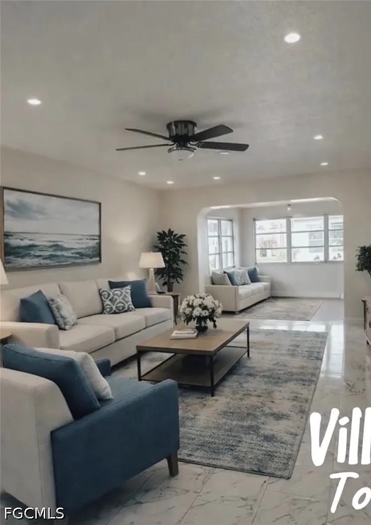 2 bed, 1.5 bath, 900 sqft, $1,540 — Photo 2