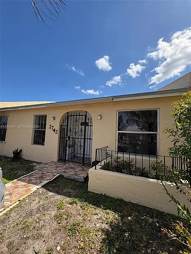 2742 NW 199th Ter #0 Photo 1