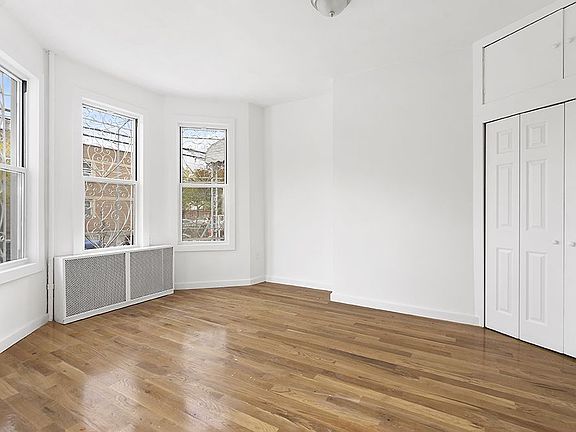 4th image of 16812 88th Ave