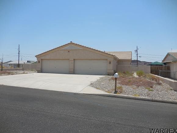 2nd image of 3530 Tomahawk Dr