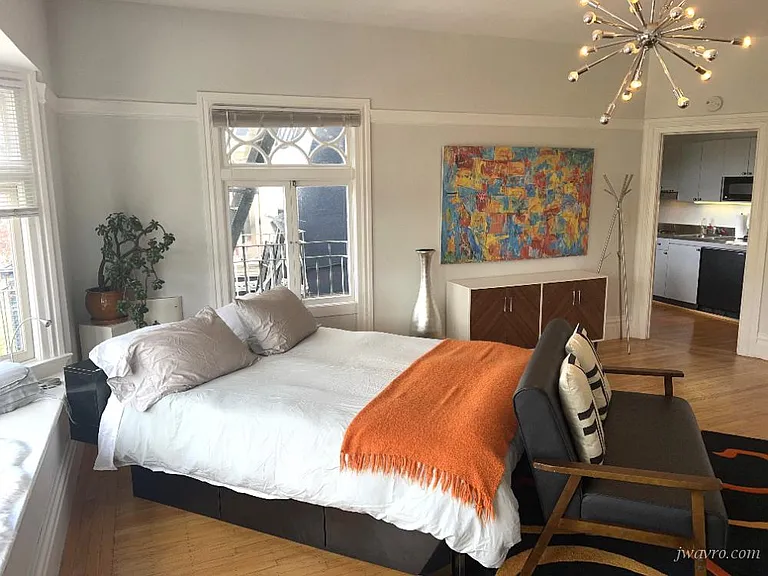 864 Ashbury St #4 — Photo 3