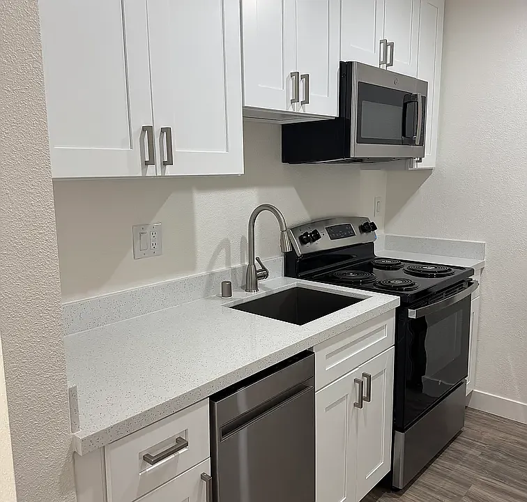 1054 Fremont St (4)_01152026