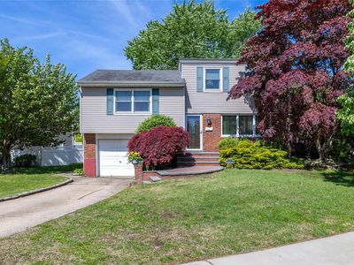 7 Garnet Lane, Plainview, NY, 11803