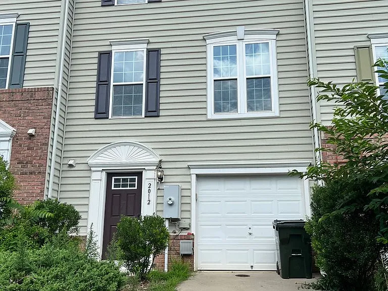 2012 Elm Tree Ct — Photo 2