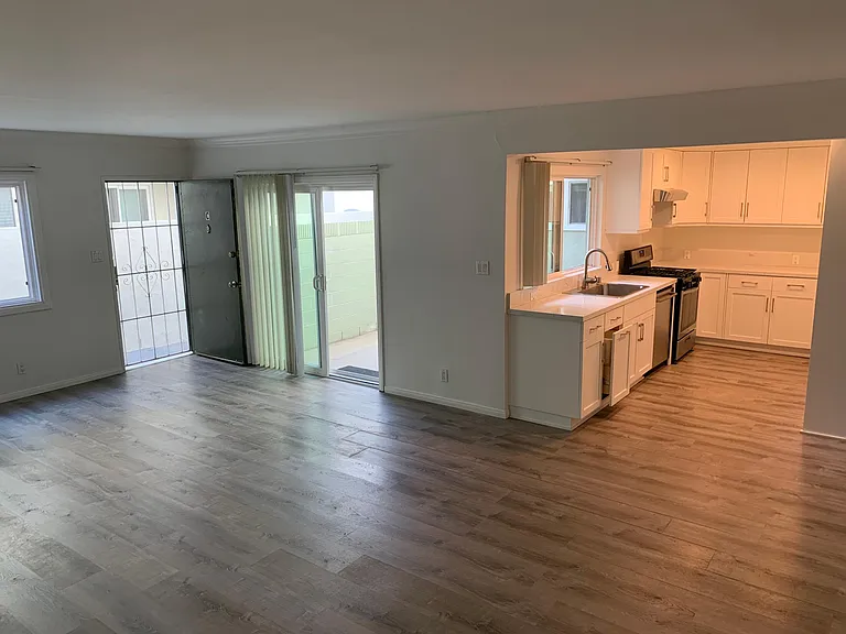 3626 Redondo Beach Blvd #C — Photo 1