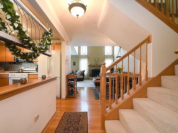 5th image of 7929 Richardson Ln