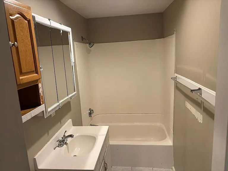 31 S Stowell St. — Photo 24