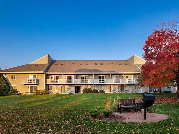 5th image of 200 Kearney Way #102