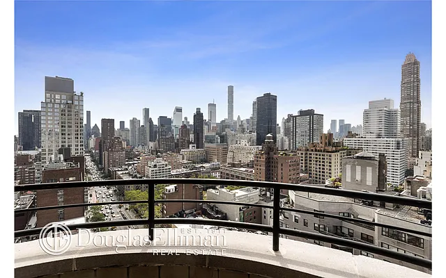 Rented by Douglas Elliman | media 29