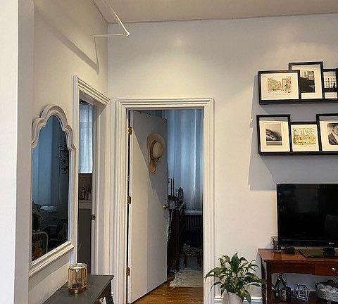 4th image of 11 E 30th St #6R