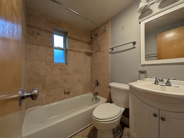 6215 4th St NE #105 — Photo 6