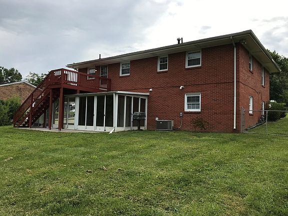 2nd image of 191 Ivy Ln