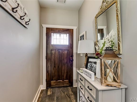 3rd image of 10786 Plantation Dr