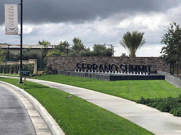 The contemporary beauty of the Serrano Summit neighborhood with high-end amenities