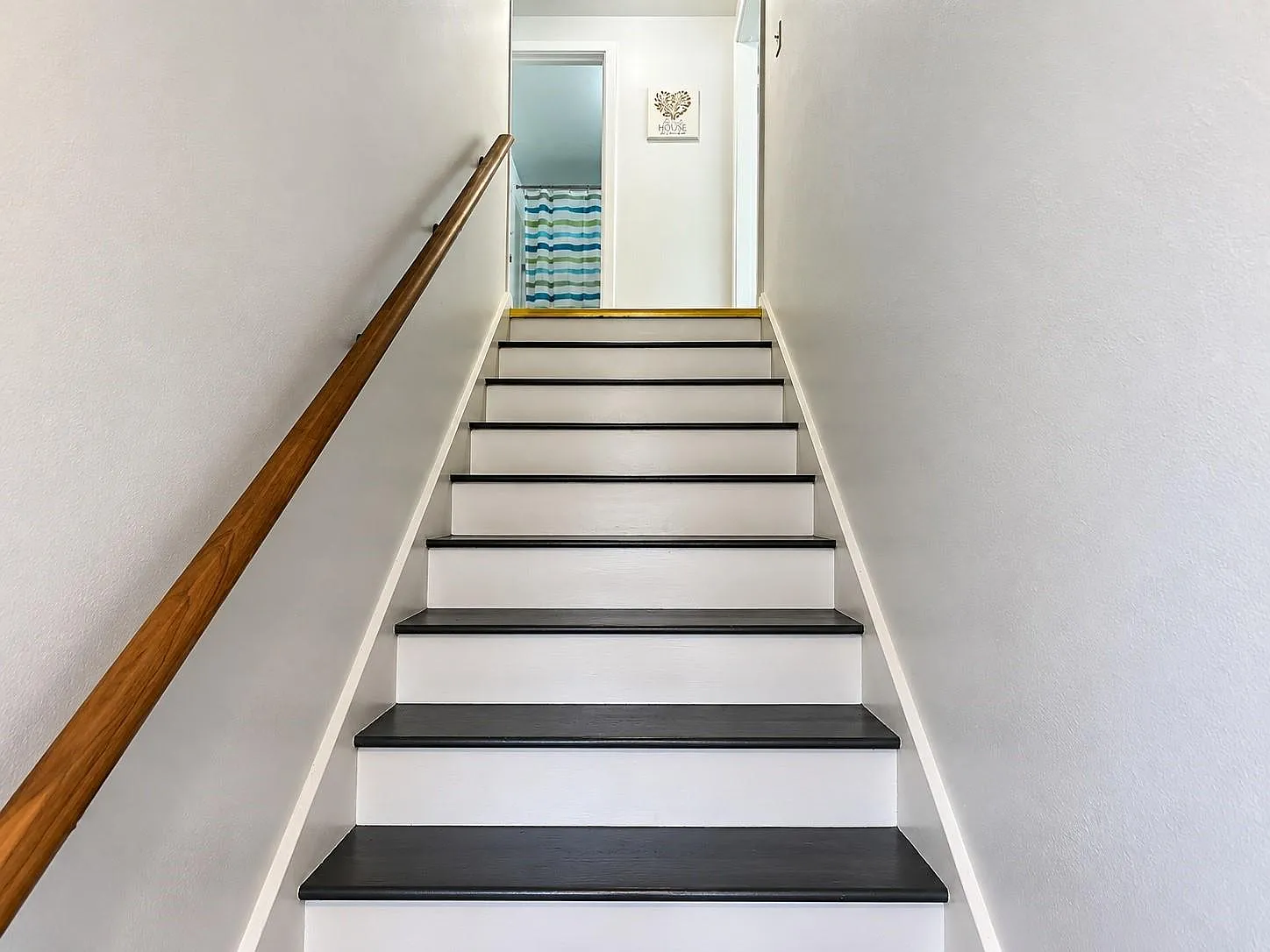 2 bed, 1.0 bath, 832 sqft, $1,295 — Photo 4