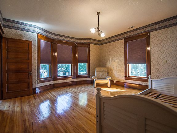 29th image of this home