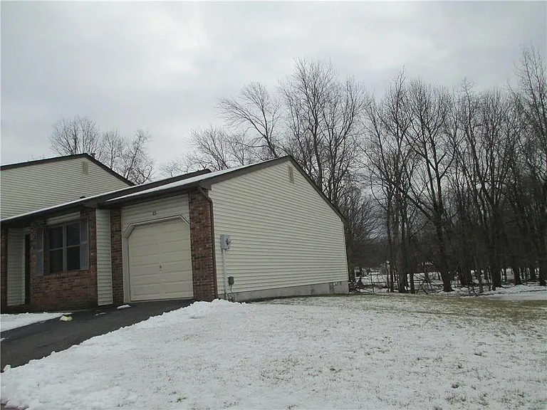 Driveway & External View