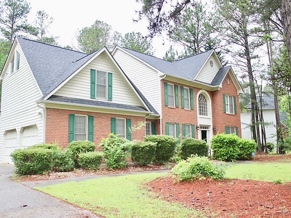 3rd image of 2308 Fairwood Cir