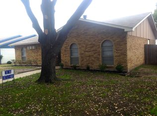 8615 Sikorski Ln, Dallas, TX 75228