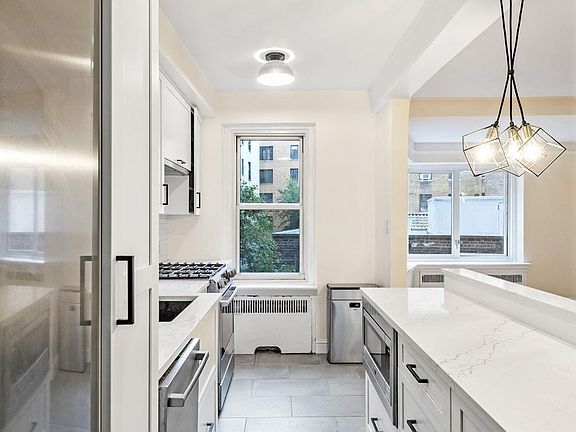 5th image of 250 Cabrini Blvd APT 4G