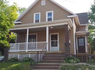 712 Sycamore St, Muscatine, IA 52761