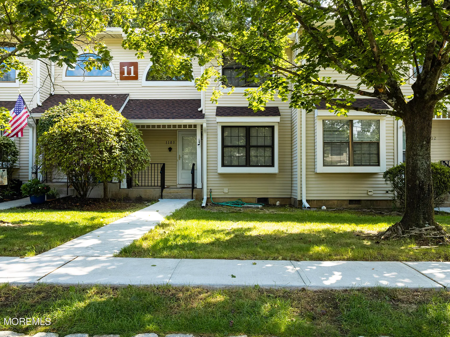 2 bed, 1.5 bath, 1216 sqft, $2,800 — Photo 1
