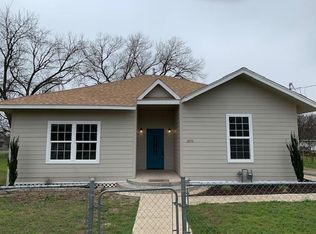 205 Huron St, Cleburne, TX 76031