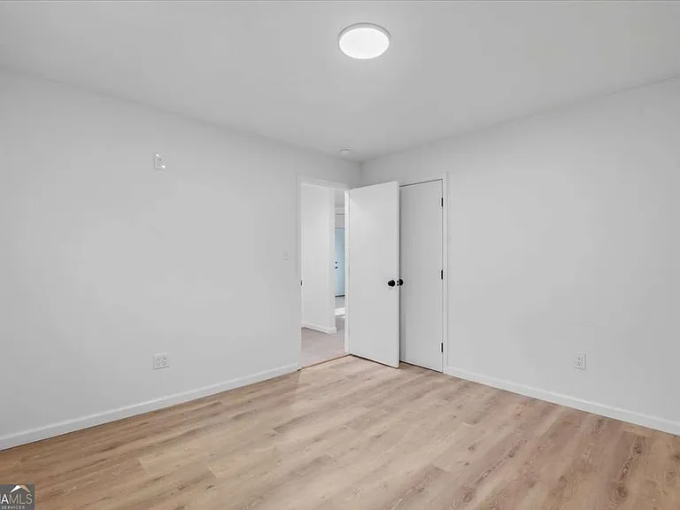 608 N College Dr #3 — Photo 27