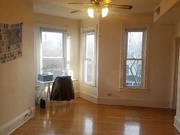 2nd image of 3-1928 W Cuyler Ave #3