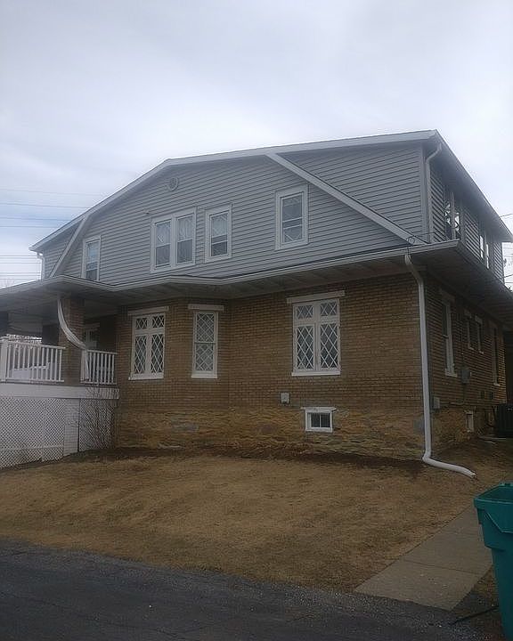 2nd image of 6933A Potomac Ave