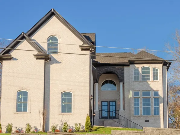 108 Spy Glass Way, Hendersonville, TN 37075