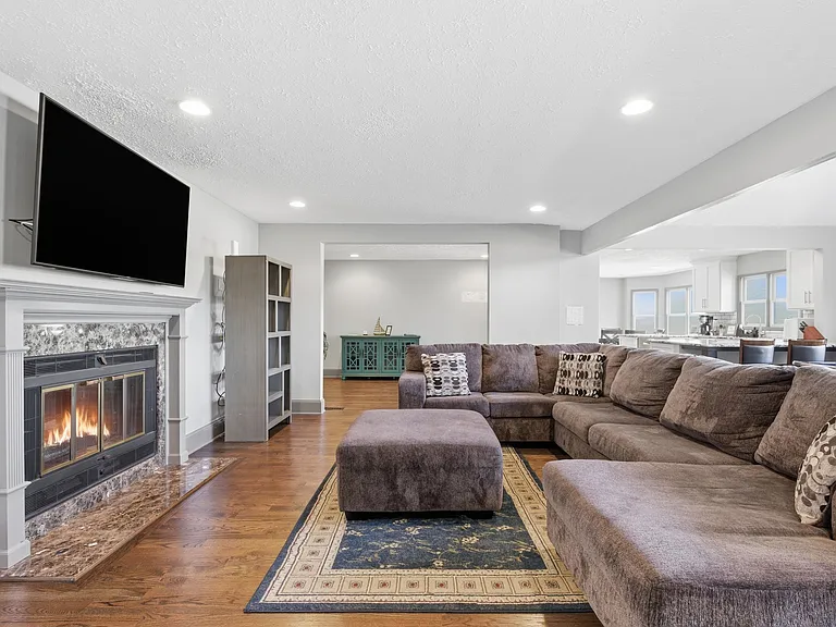 6137 Cool Springs Rd — Photo 19