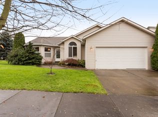 2112 NE Fairway Dr, Portland, OR 97211