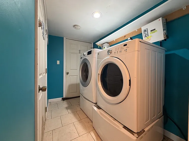 338 Riverside Ave #B — Photo 10