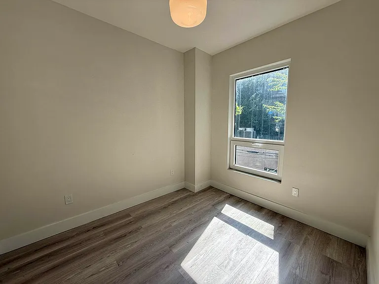 952 Bedford Ave #3G — Photo 9