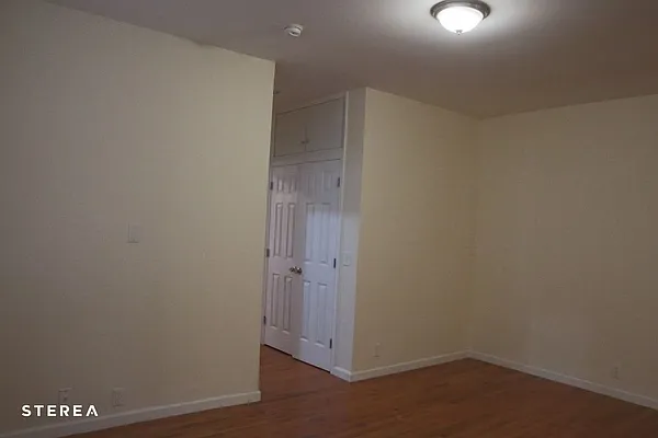 Rented by Sterea Agency | media 18