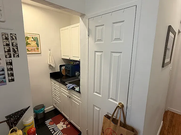 418-422 E 82nd St #2B — Photo 4