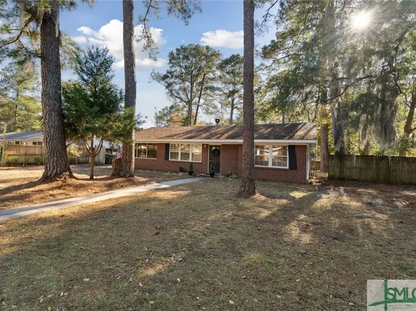 17 Summit Drive, Savannah, GA 31406