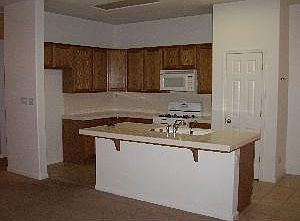 5th image of 2616 Vineyard Cir