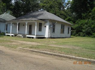 140 N Magnolia St, McComb, MS 39648