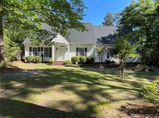 709 McDonald Ave, Raeford, NC 28376