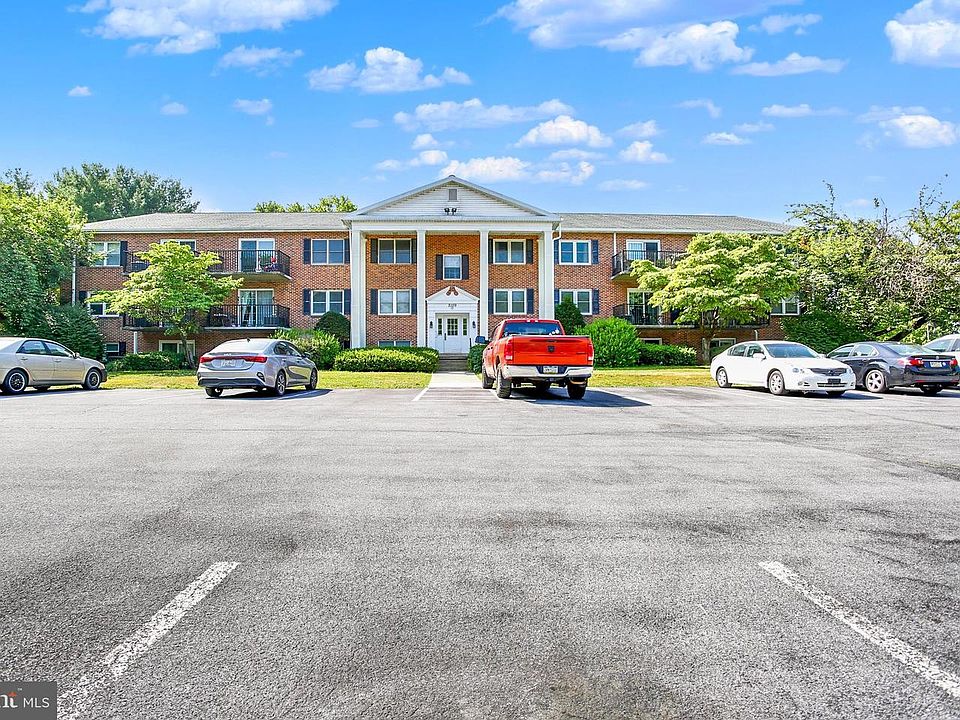 1st image of 2109 Cedar Run Dr APT 104