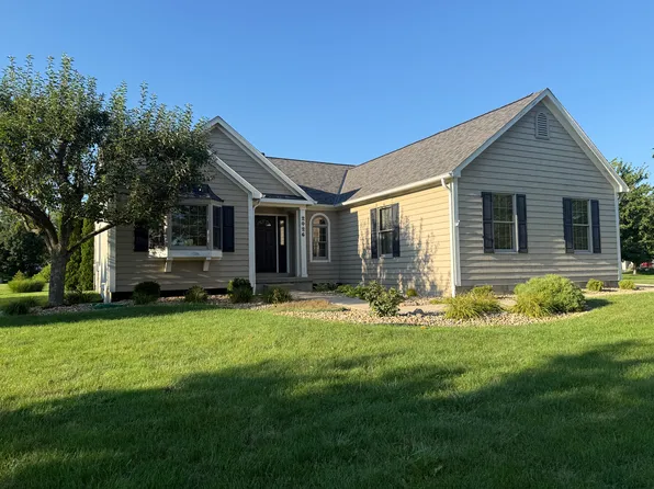 2426 Meadowshire Rd, Galena, OH 43021